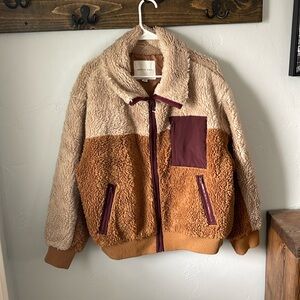 American eagle teddy zip up jacket two tone with pockets